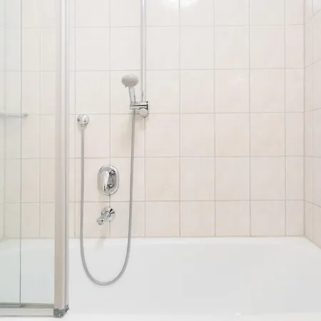 712, Seepark Зеллин